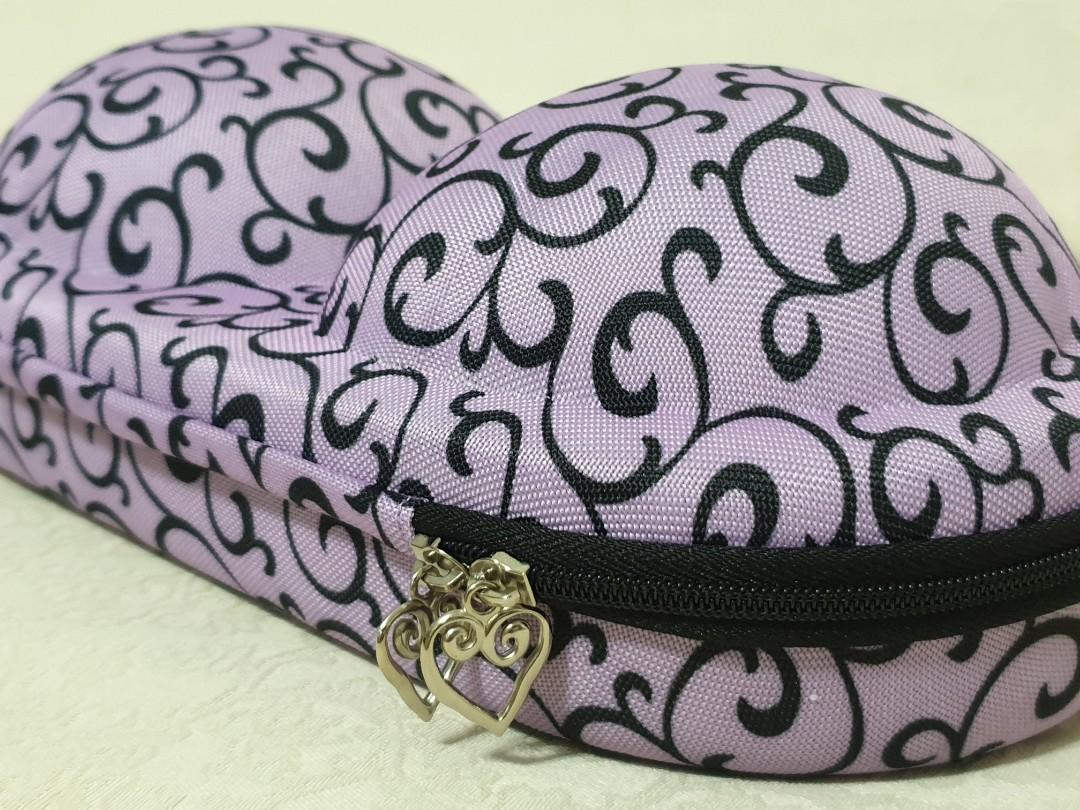 Hard shell bra hotsell travel case