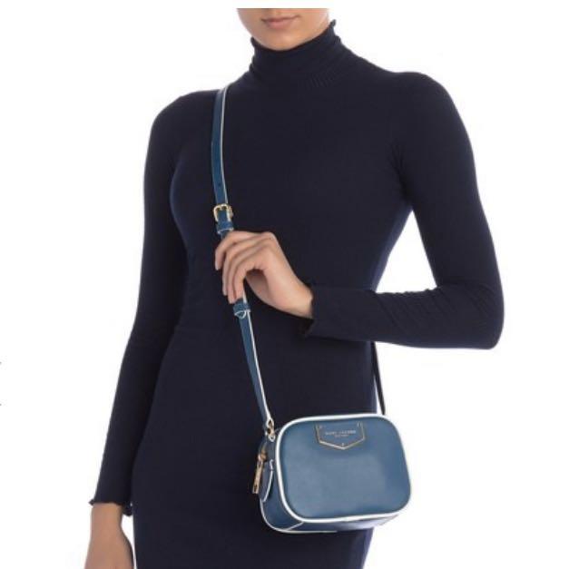 Marc jacobs voyager sales square crossbody bag