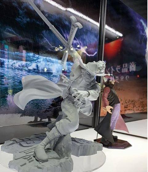 ONE PIECE Figurine P.O.P. Neo Maximum Hawk-Eye Dracule Mihawk Megahouse
