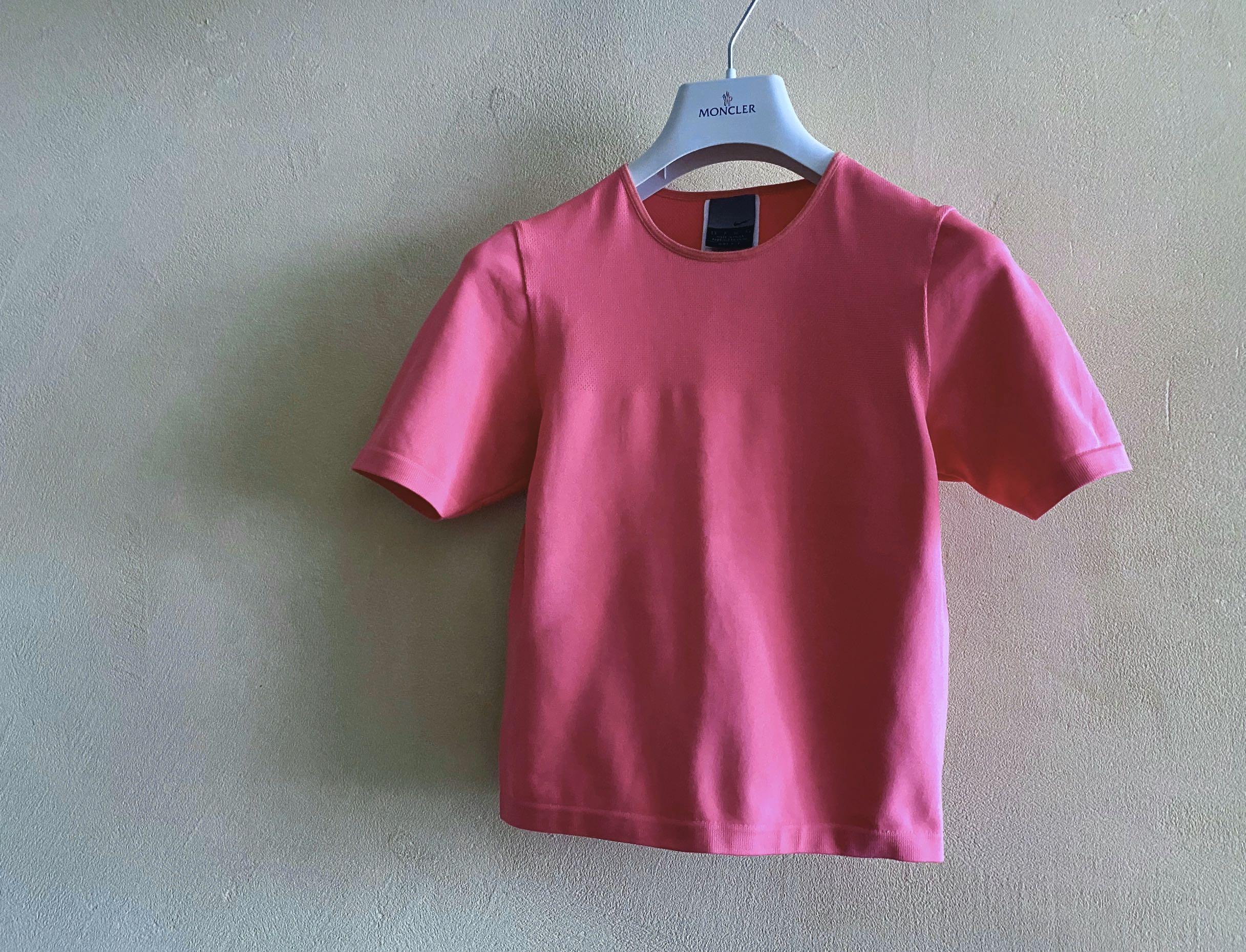 nike pink gym top