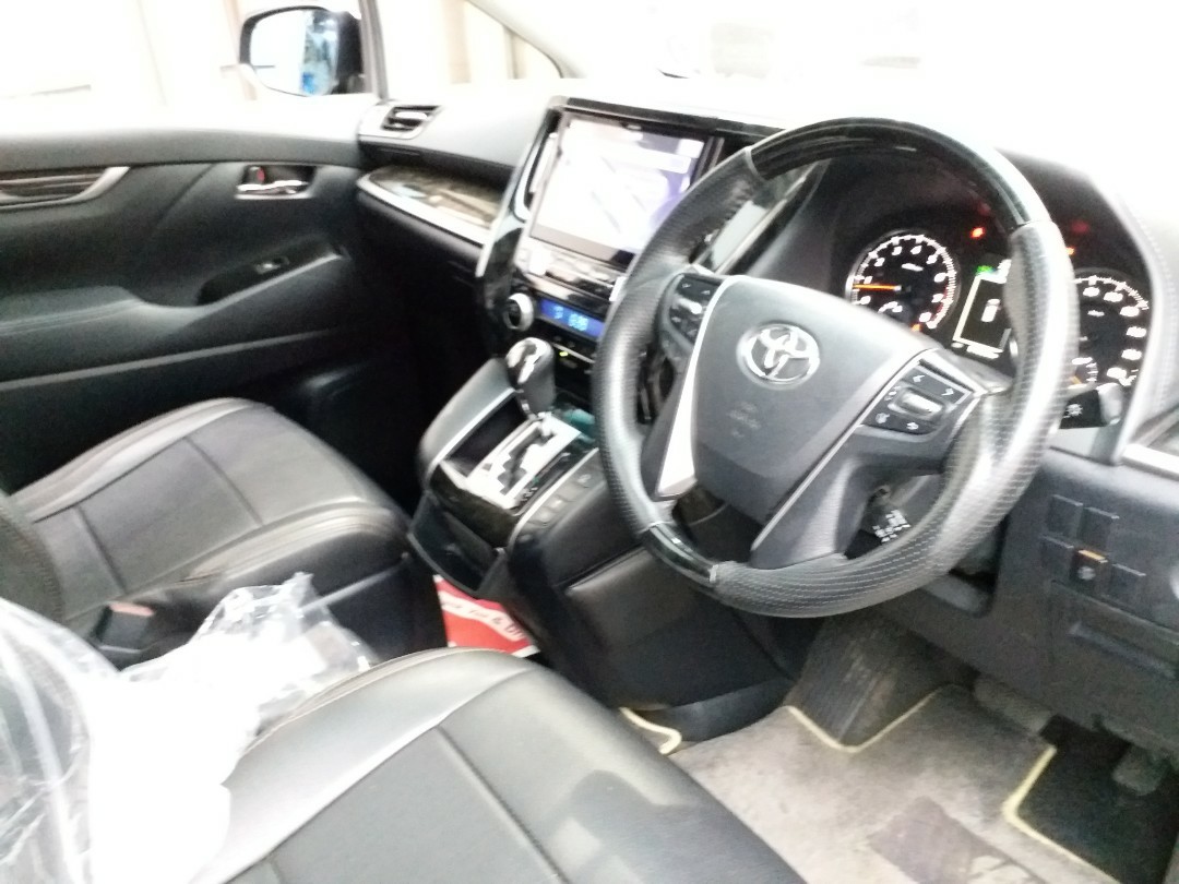 Toyota Alphard 3.5 SA 7-Seater (A)