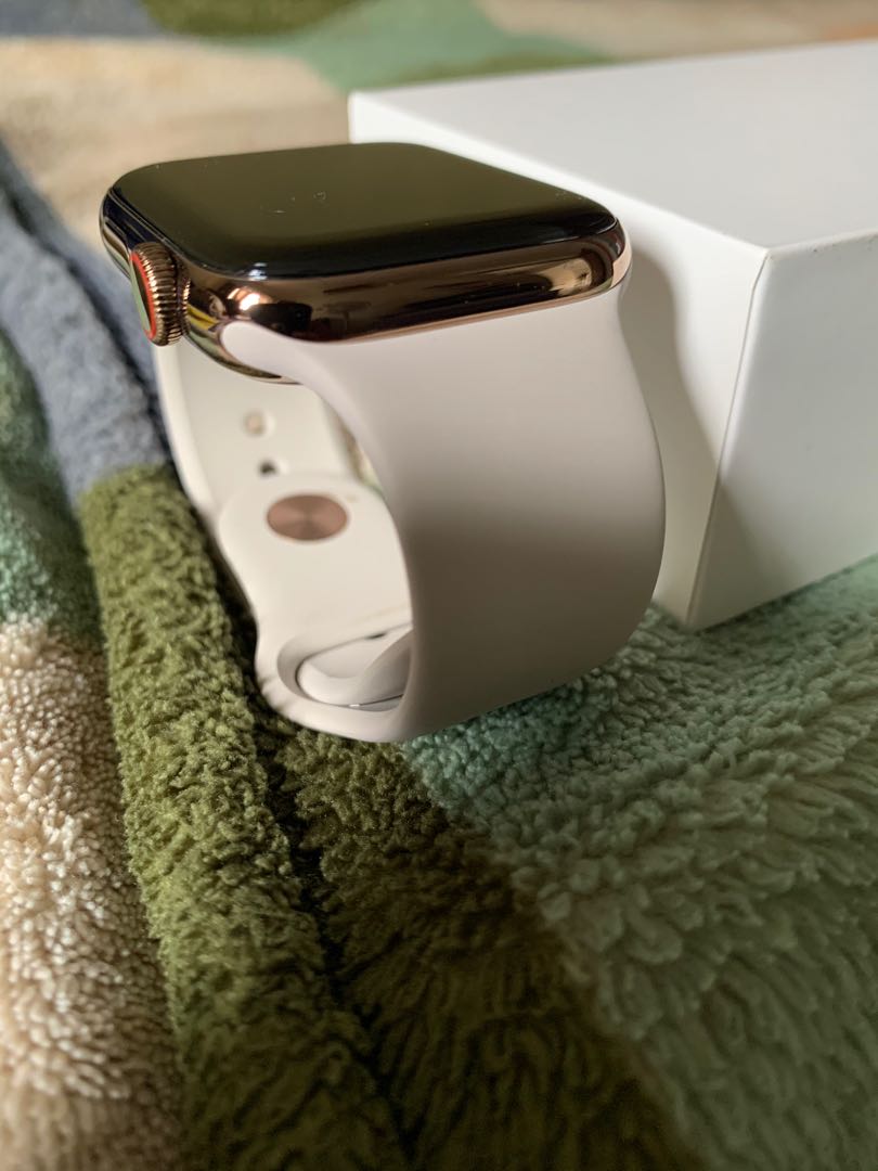 Apple Watch Stainless Steel Gold Series 4 44mm