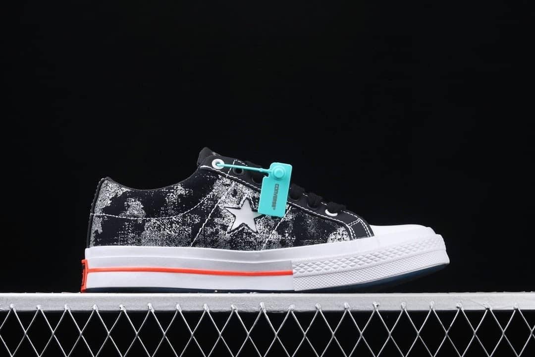 CONVERSE x SAD BOYS ONE STAR 🌹, Men's Fashion, Footwear, Sneakers on  Carousell