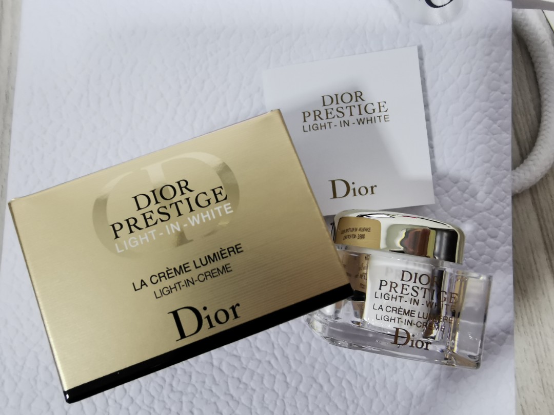 Dior prestige light in sales white la creme lumiere