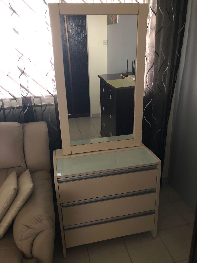 Dressing table Furniture & Home Living, Furniture, Tables & Sets on Carousell