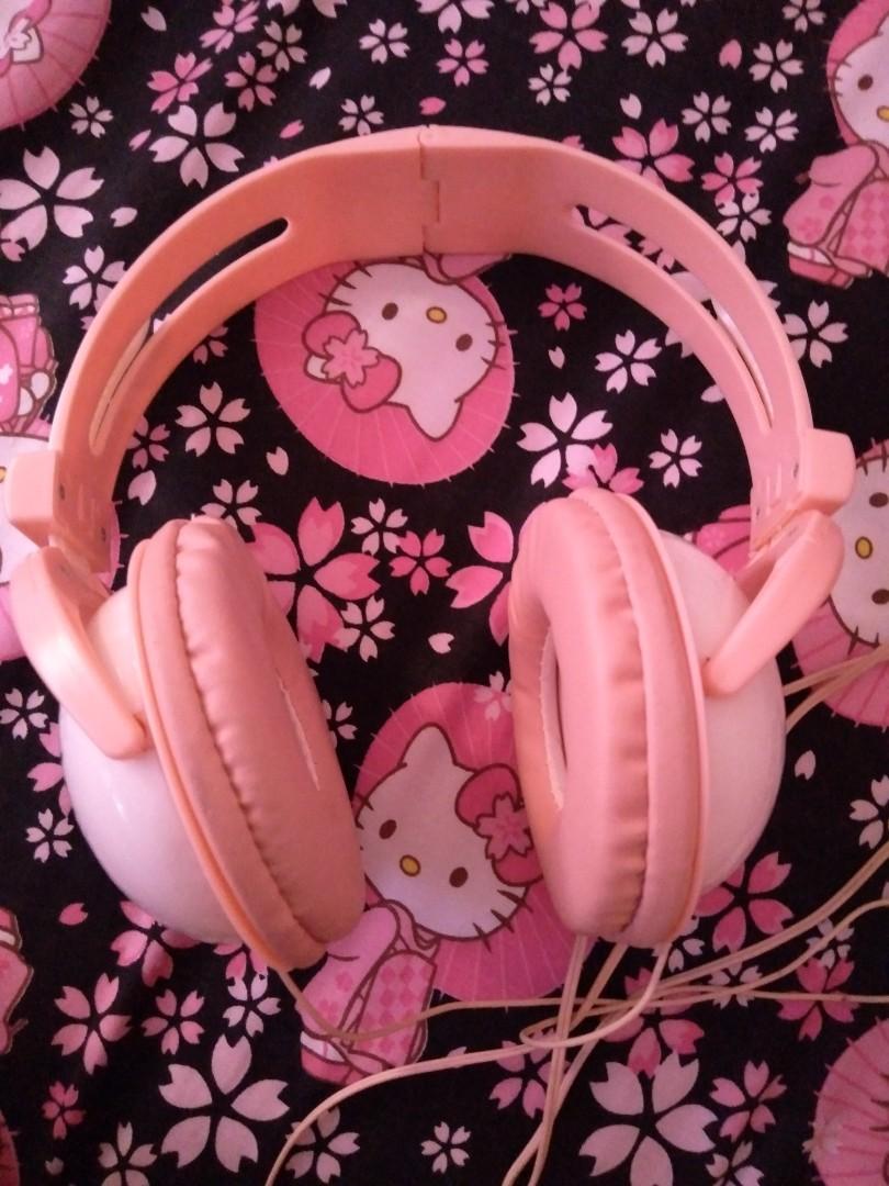 Headphone hello kitty, Aksesoris Mobil di Carousell