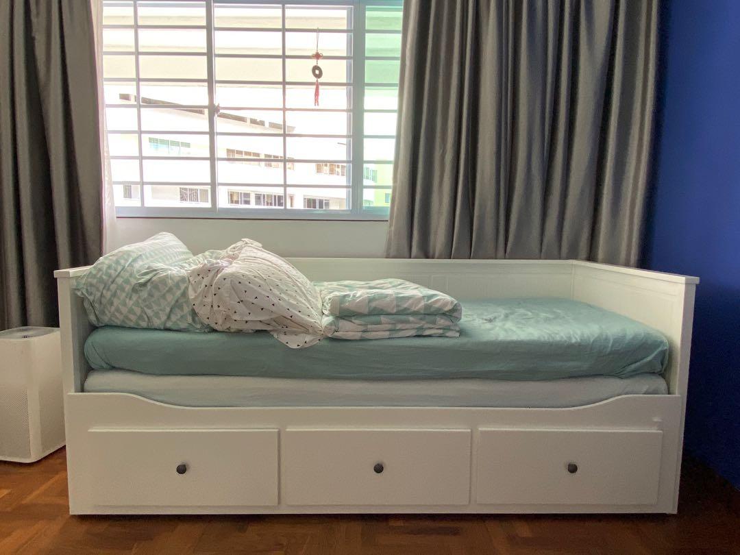 ikea hemnes daybed with 3 drawers furniture home living furniture bed frames mattresses on carousell