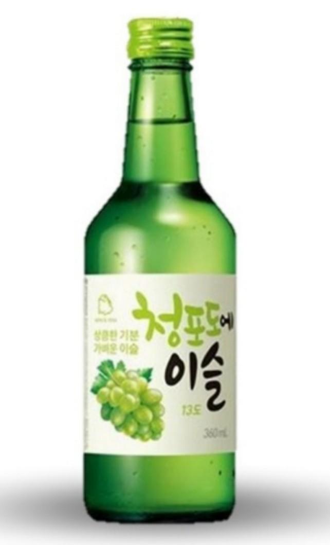 Jinro Green Grape Korean Soju 360ml, Food & Drinks, Alcoholic Beverages