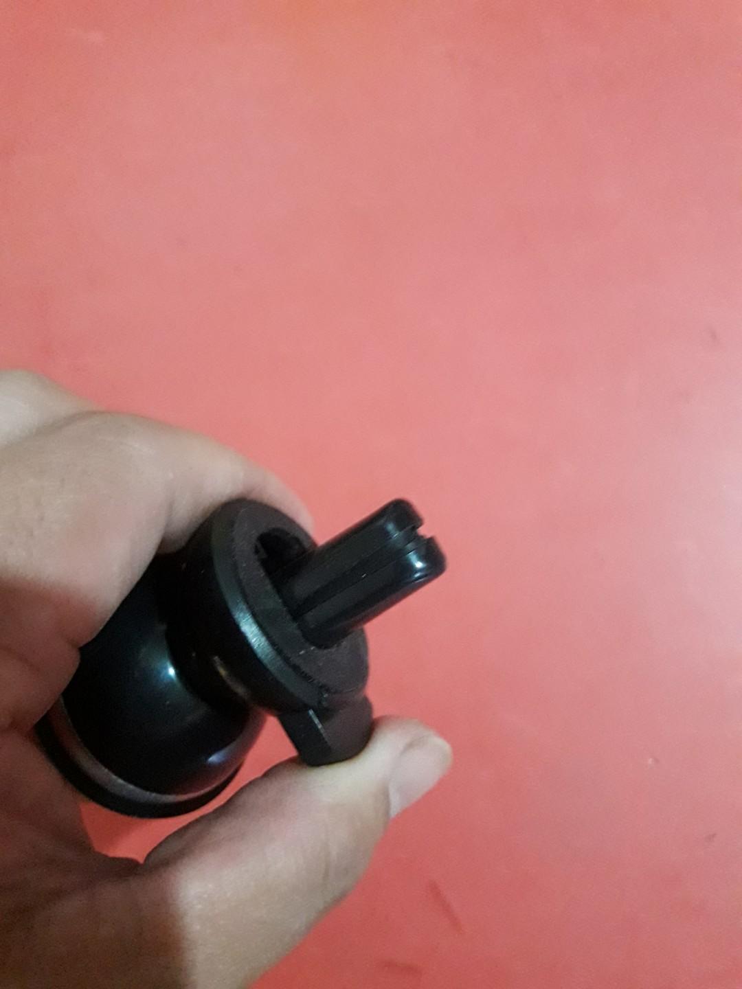 Magnetic Car Cellphone Holder (Category: Mounts & Holders) located in Las Pinas. Submitted by jaziyah4 (Listing ID 284123713, Image 2). Description: like new. Magnetic Car Cellphone Holder. never been used. no box..