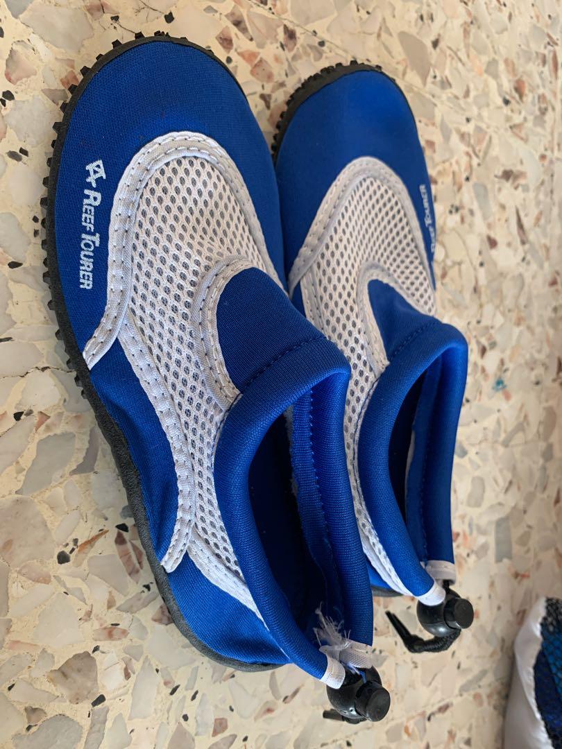 Reef beach shoes top