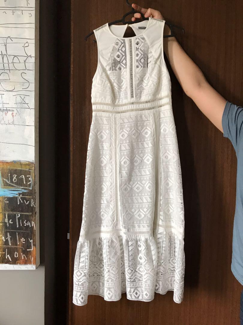 twelfth st by cynthia vincent open back geo lace dress