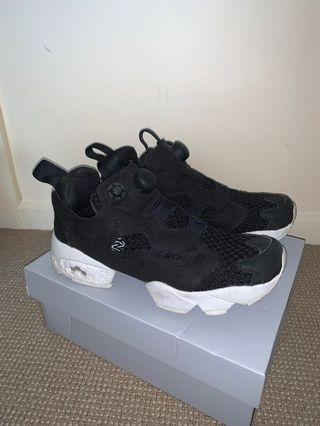 Reebok instapumps [black & white]