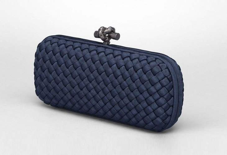 Bottega veneta stretch knot clutch 2025