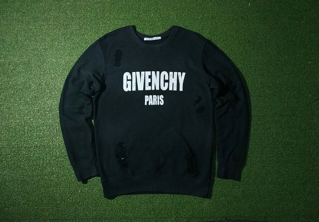 Givenchy hotsell sweater ripped