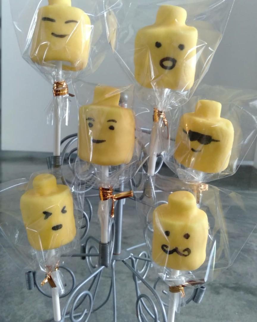 marshmallow lego head