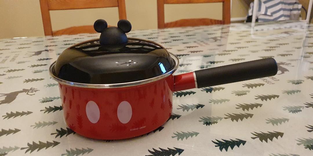 mickey mouse crock pot set