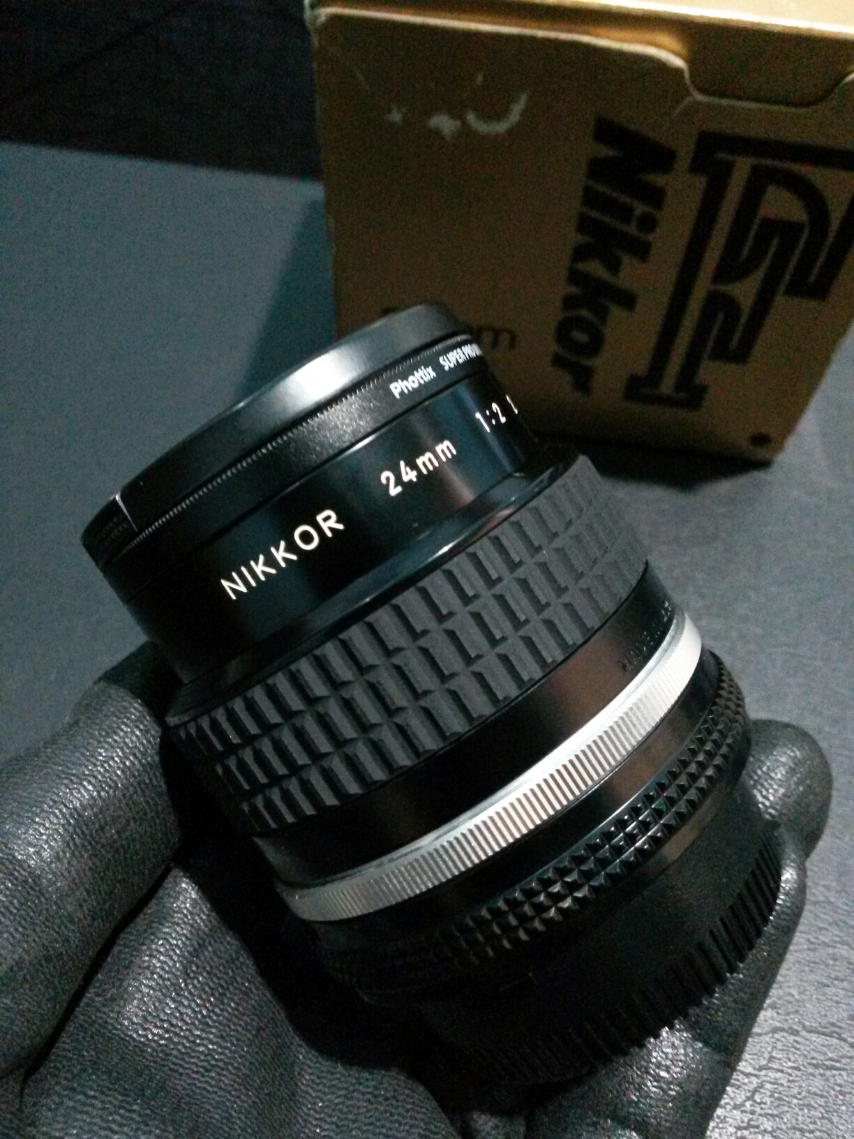 Nikon 24 f2 manual fix lens brand new complete in box japan nikkor lens