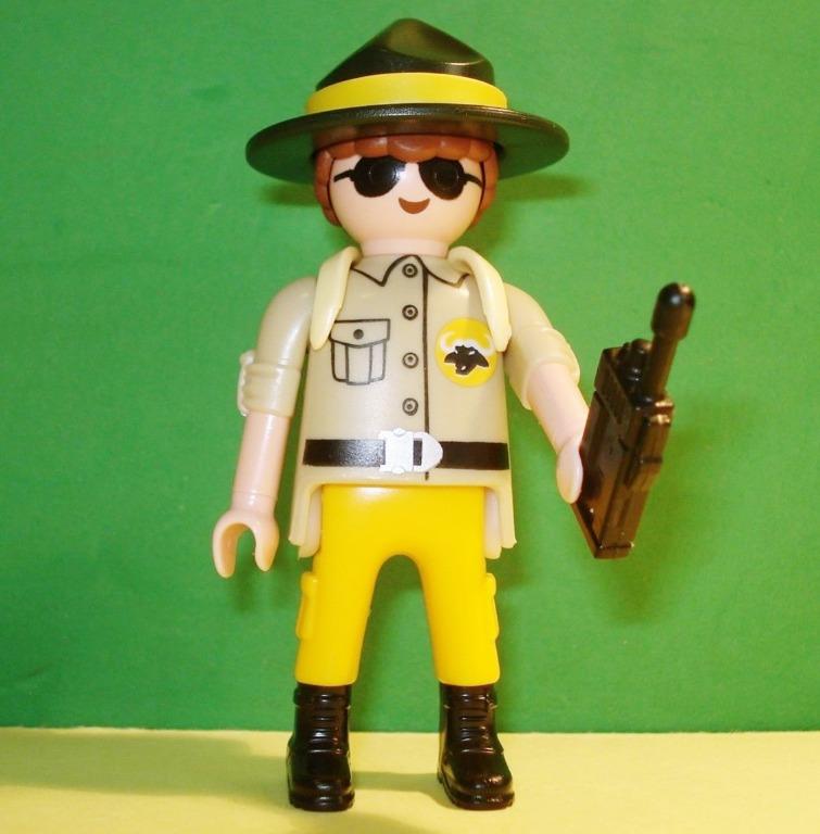 Playmobil Ranger 巡邏員人仔 全新冇包裝, 興趣及遊戲, 玩具 & 遊戲類 - Carousell