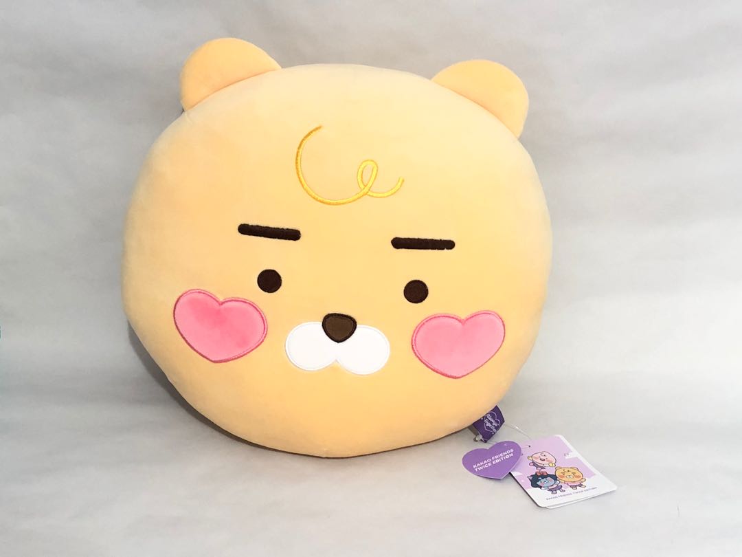 Twice X Kakao Friends *全新*現貨*, 興趣及遊戲, 收藏品及紀念品, 韓流 Carousell