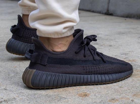 US 7.5/ 10) Yeezy Cinder, Men's Fashion 
