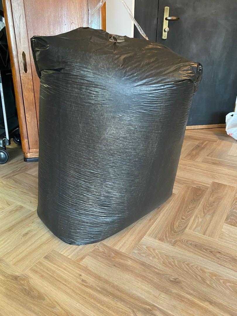 Used Bean Bag Styrofoam Balls, Babies & Kids, Bathing & Changing, Other