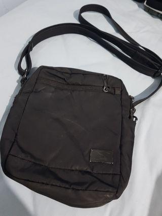 pacsafe sling bag philippines