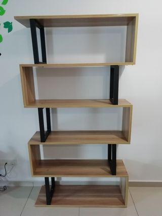 Display shelf/cabinet