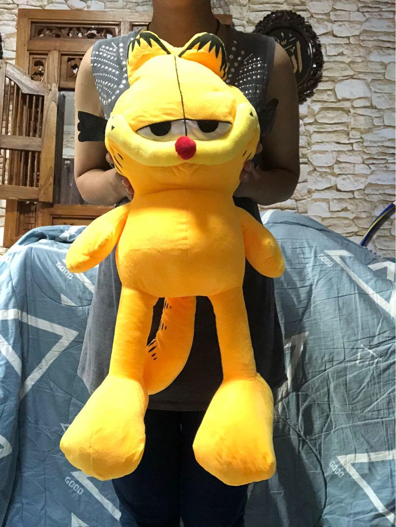 big garfield plush