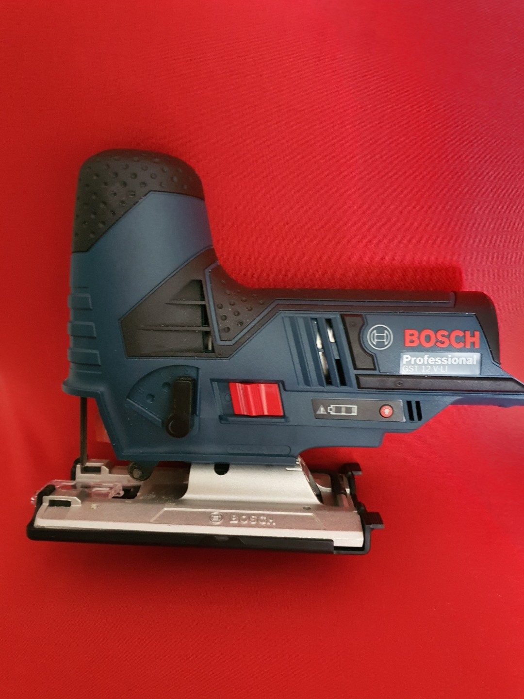 Bosch GST 12vLi Cordless Jigsaw, Everything Else on Carousell