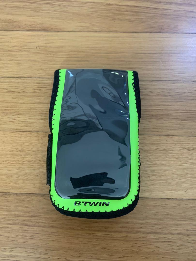 Btwin phone holder outlet
