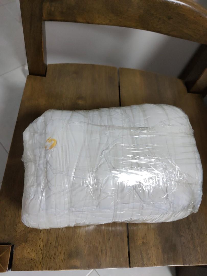 Crown latex on sale pillow