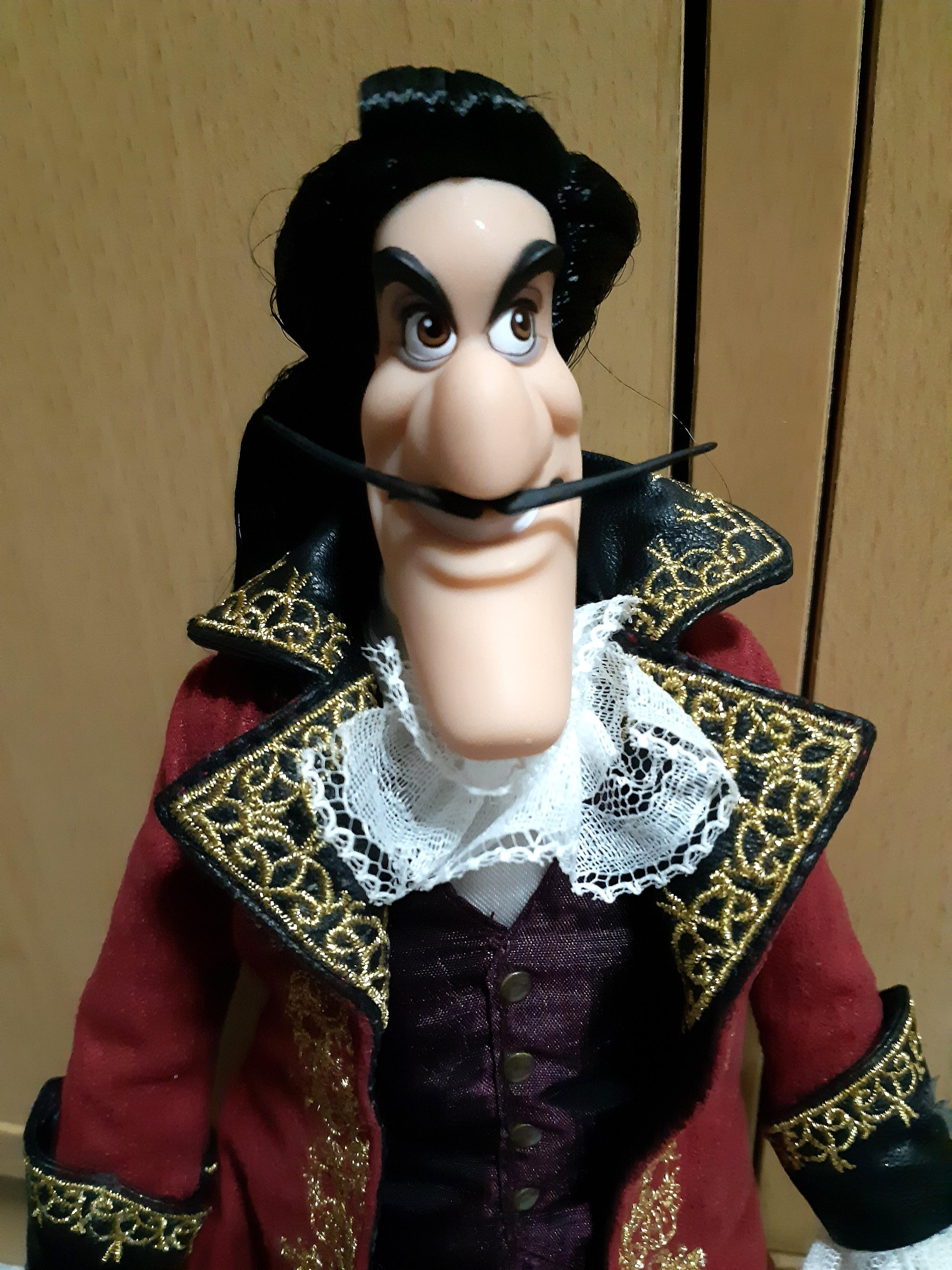 Disney Store Peter Pan & Captain Hook doll set, Hobbies & Toys