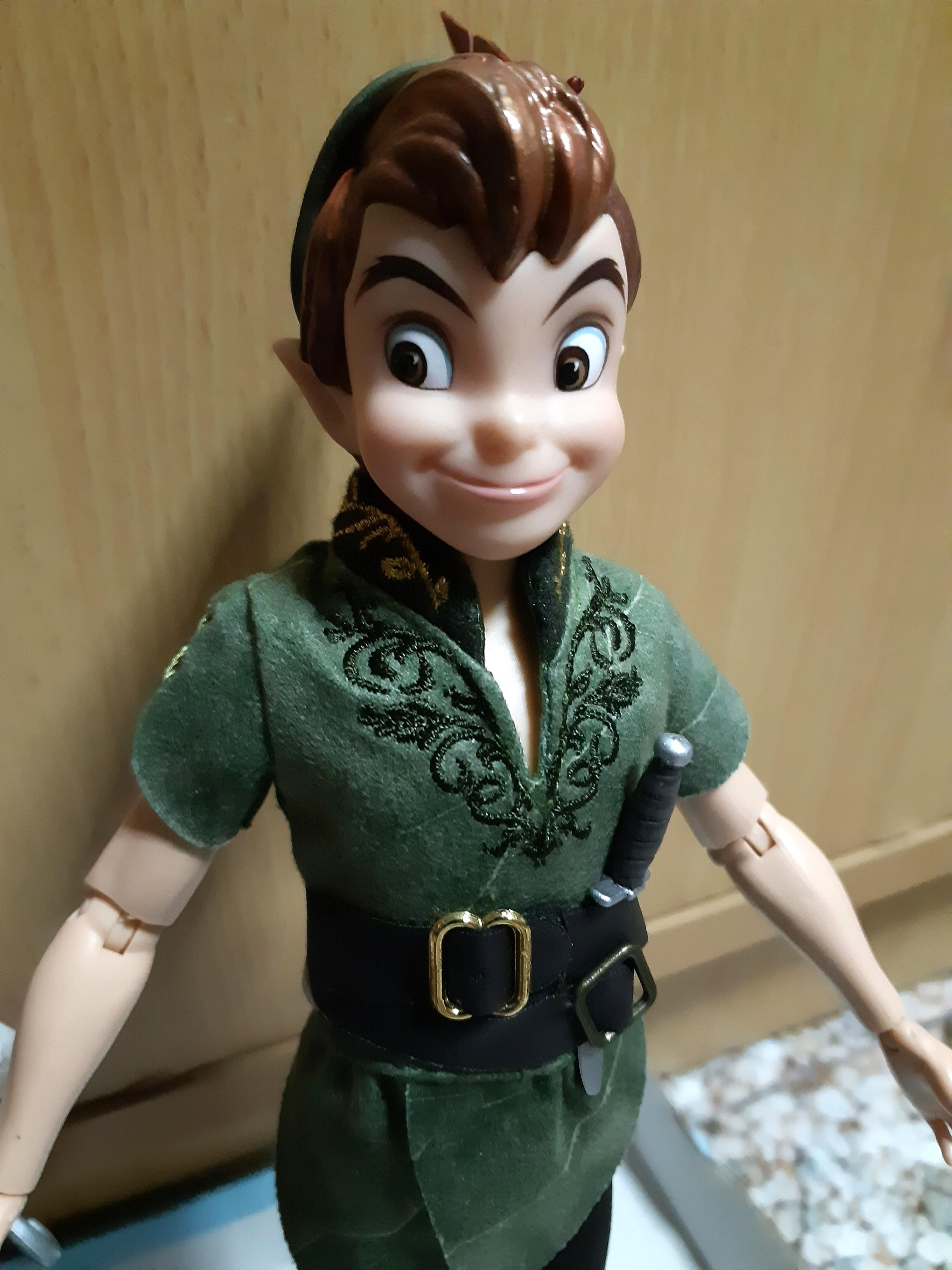Disney Store Peter Pan & Captain Hook doll set