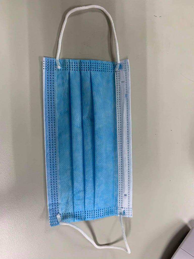 Disposable Face Mask (3 ply) (Category: Community) located in Manila. Submitted by tiengcamille (Listing ID 284470716, Image 1). Description: Disposable Face Mask / Surgical Mask 3 ply medical grade Available on hand 800 per box of 50’s discount for bulk orders Available for shipping or pick up.