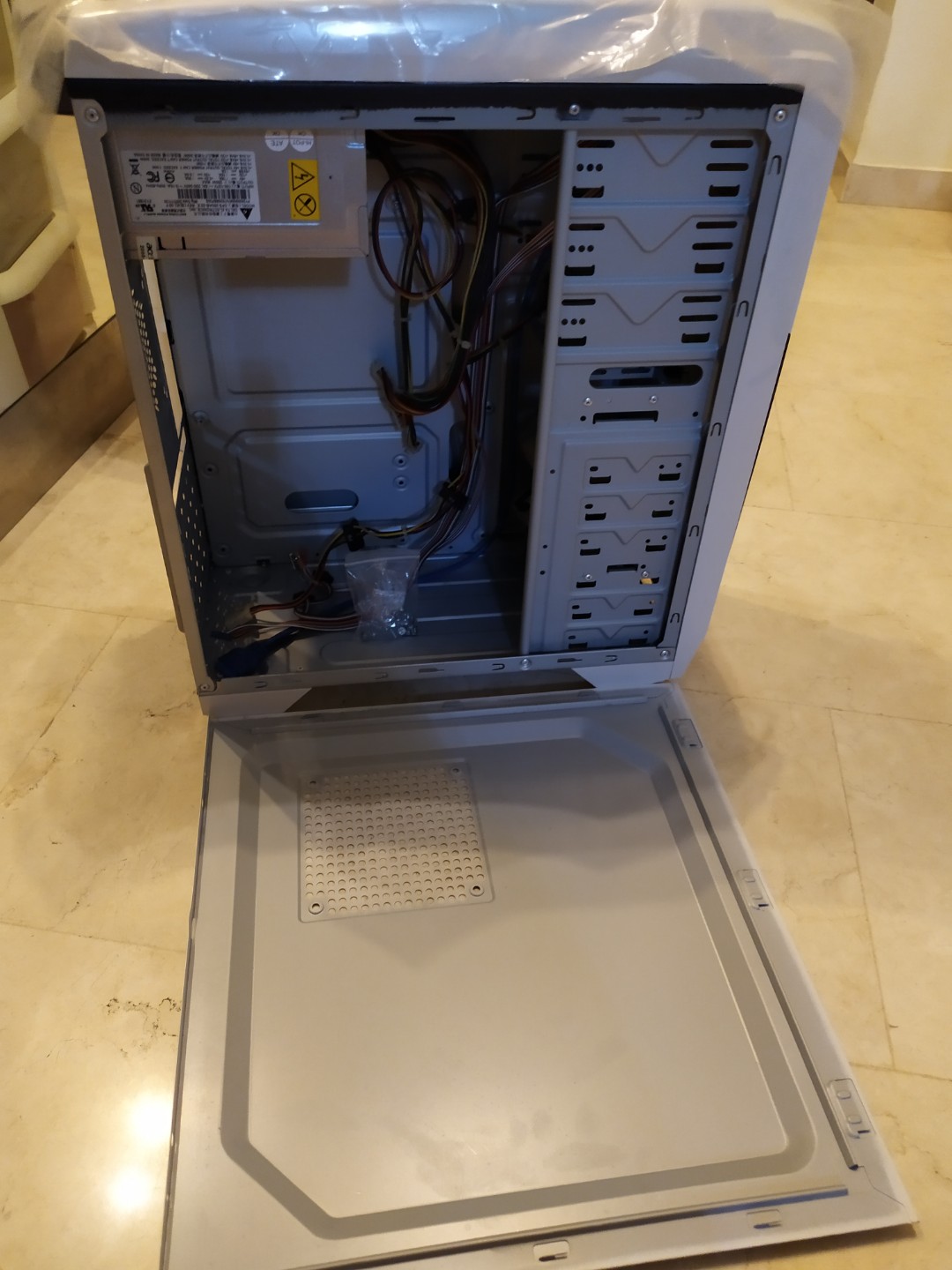 Empty Computer Tower, Electronics, Computer Parts & Accessories on