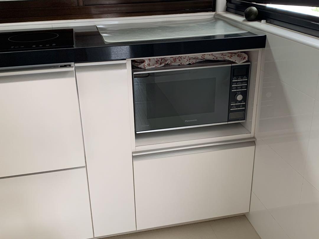 Flatbed Microwave Oven NNCF770M Convection Flatbed Microwave Oven, TV