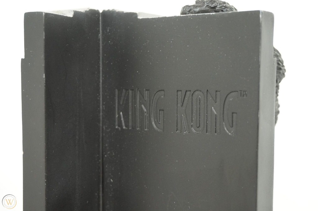 KING KONG FINAL ASCENT DVD EXCLUSIVE SCULPTURE BY BILL HUNT & DAVID TREMONT WETA