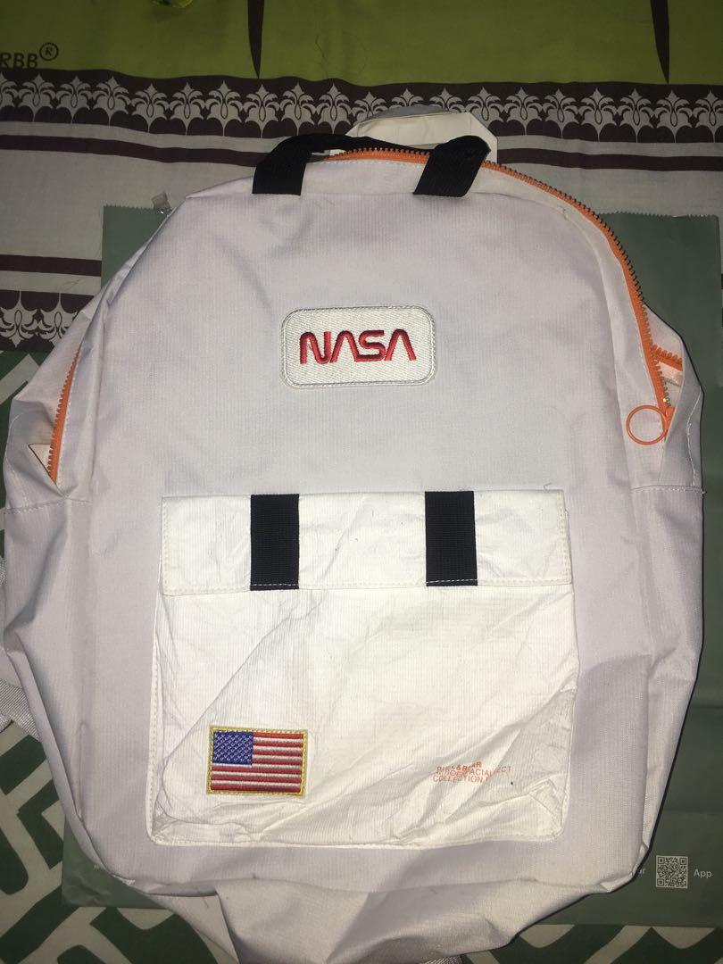 Pull and bear shop nasa backpack