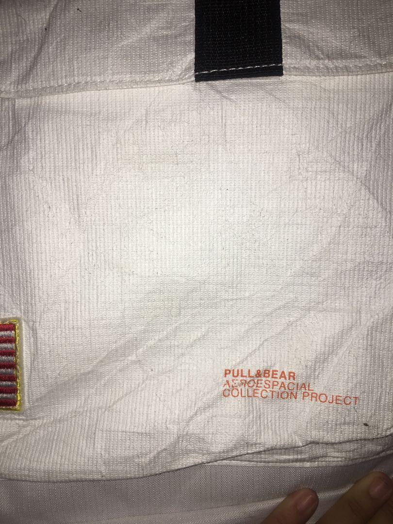 Pull and shop bear nasa backpack