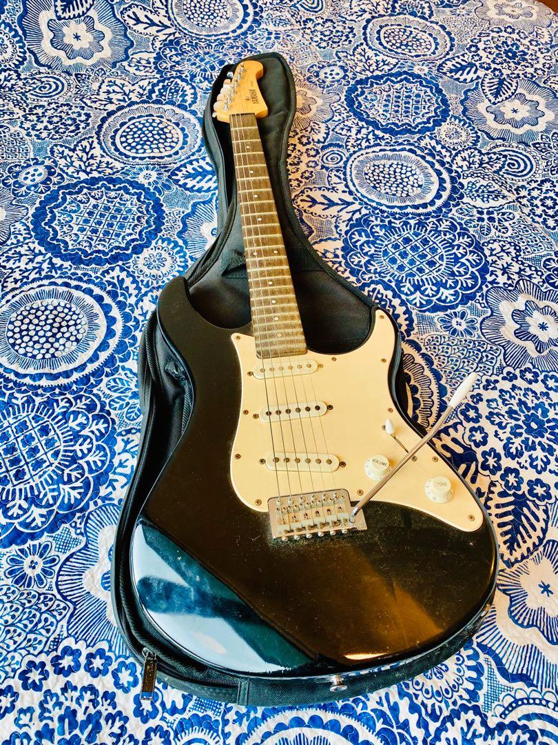 Yamaha store eg303 guitar