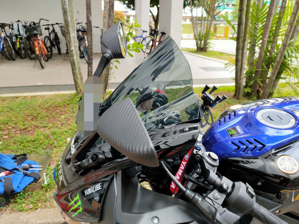 Yamaha R15 V3 windshield - black smoke, Motorcycles, Motorcycle ...