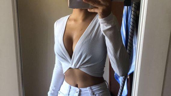 TWIST LONG SLEEVE CROP