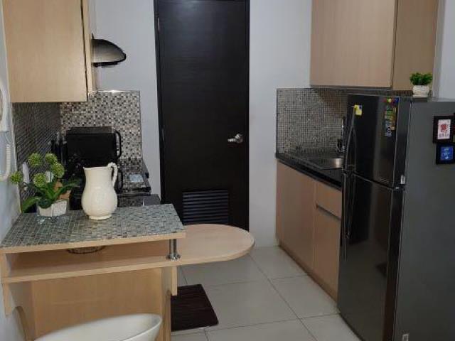 1br for rent in two serendra meranti bgc
