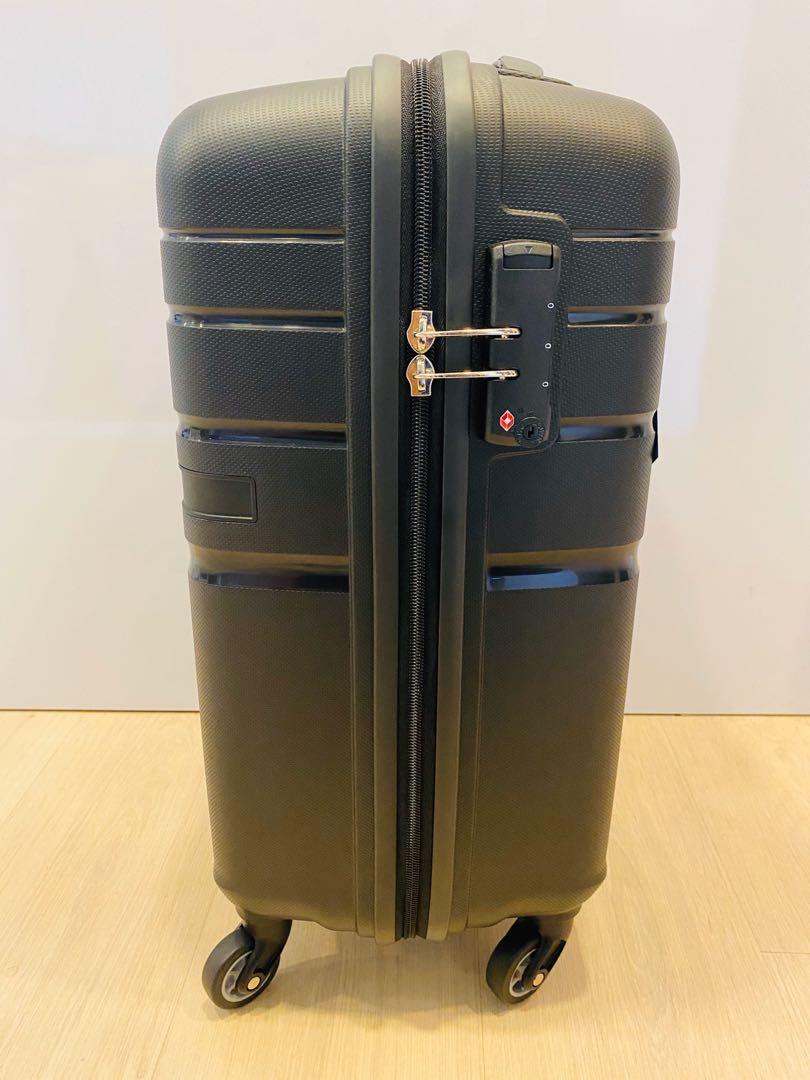 american tourister upland spinner