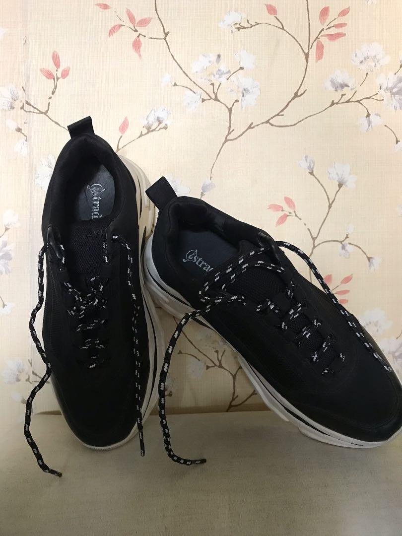 platform trainers size 3