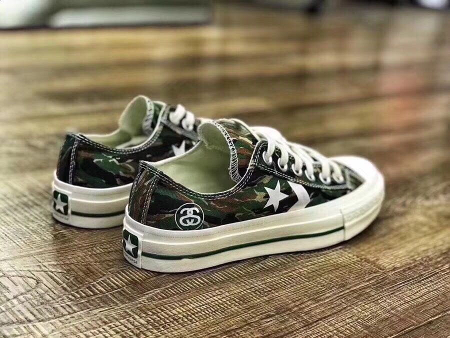 Camouflage converse low top shop