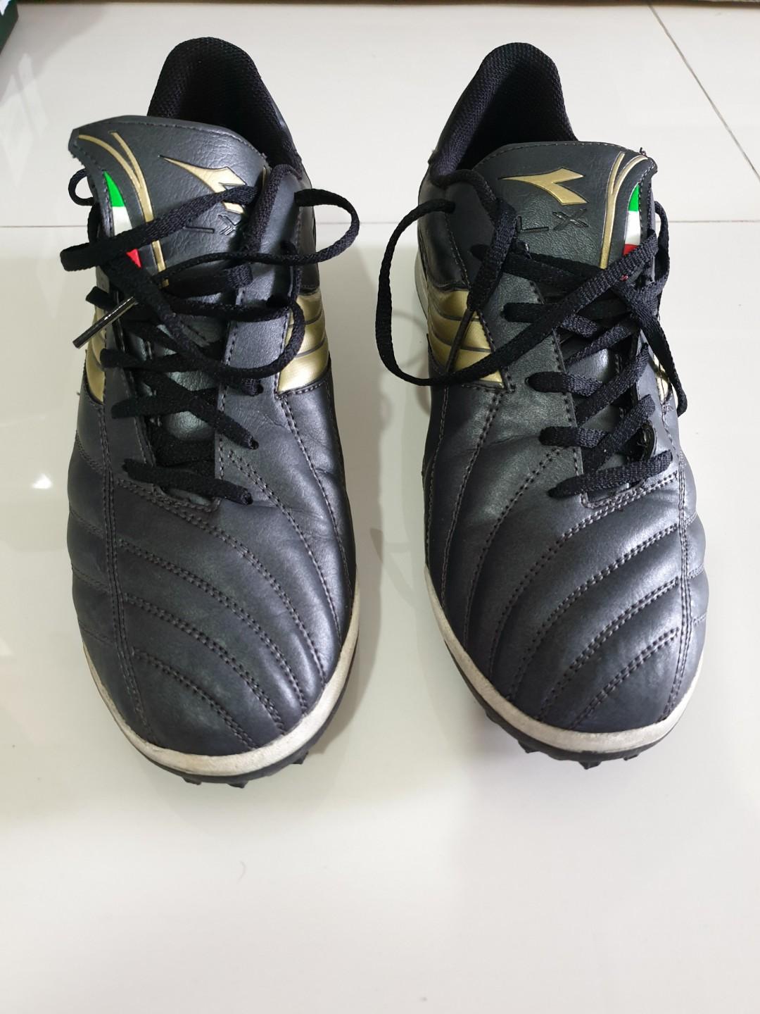 Diadora Futsal shoes for sale, Sports 
