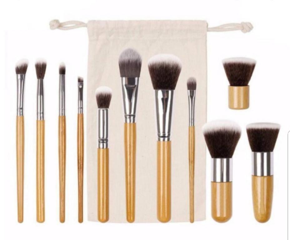 11 pcs Bamboo Handle Make up Brush Set (Category: Makeup) located in Quezon City. Submitted by redvelvet41 (Listing ID 284581660, Image 1). Description: Crafted in bamboo and artificial fibers, these makeup brushes are soft on the skin and comfortable to use. Buyer shoulder the shipping 11 make up brushes Comes w pouch bag 130 php for orders 5 sets and up.