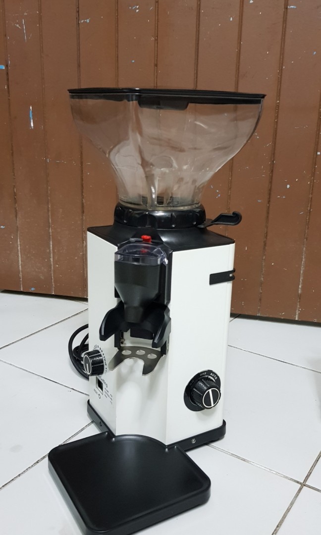 Hey cafe Titan 1 Coffee Grinder, Home Appliances, Kitchenware on Carousell