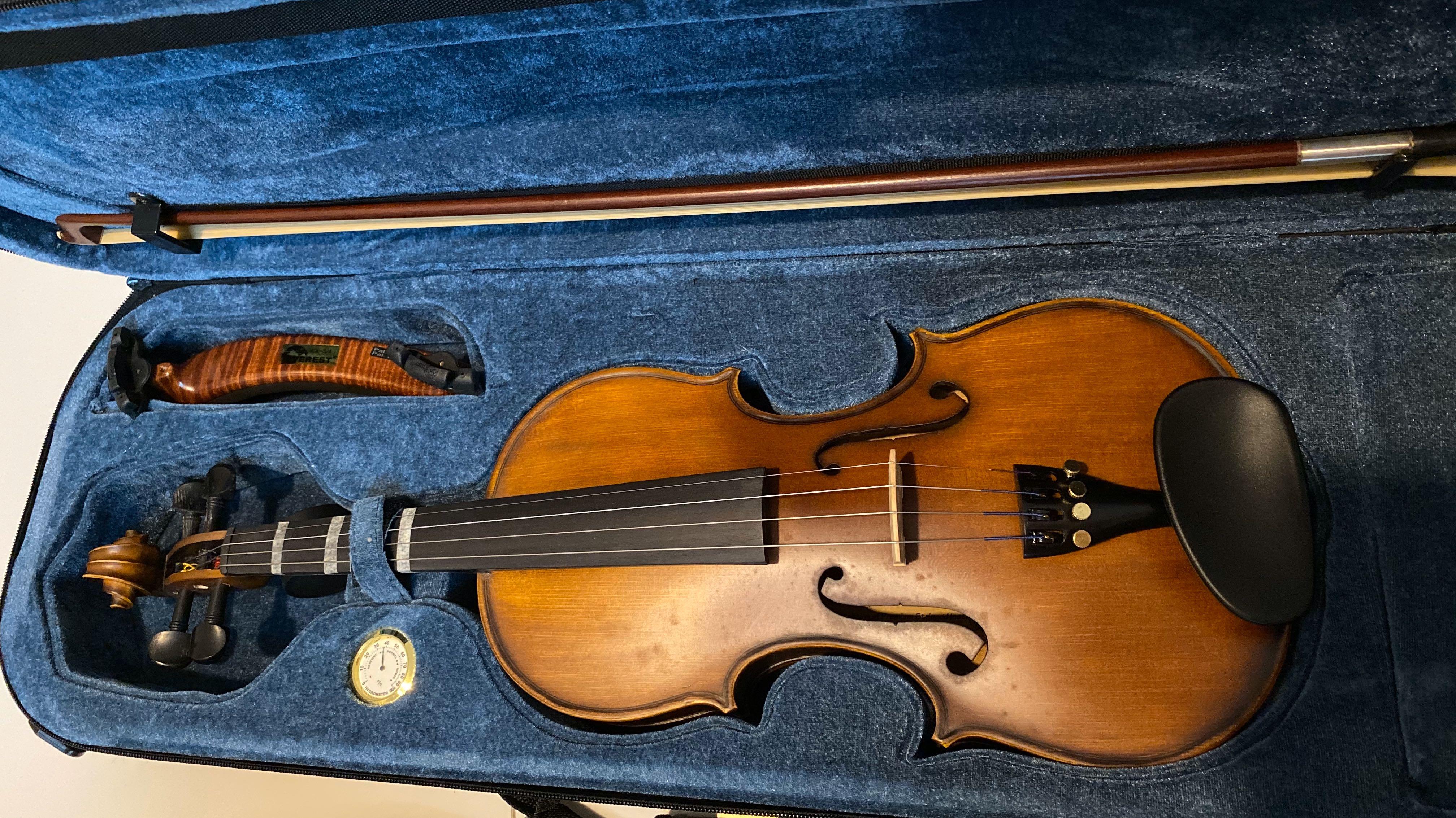 Johann Strings 4/4 Violin, Hobbies & Toys, Music & Media, Musical